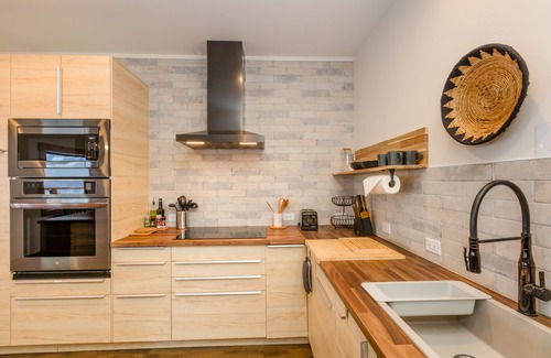 Ponderosa Palisades Haus | Pine Cone Place Brand New Build, EV Charger, Hydronic Heat, Steam Shower, 500G Wifi, Arcade & PS4