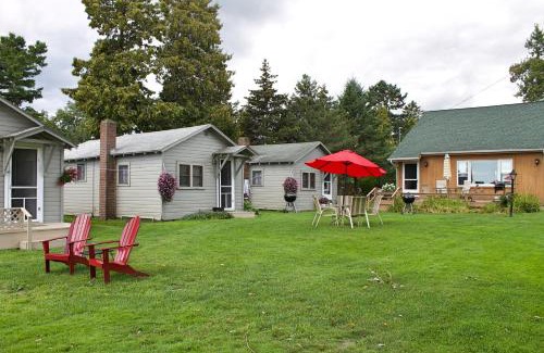 Tawas City Hotel | Pine Haven Beach Resort