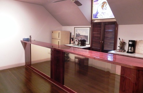 Youngstown Haus | Pine Lakes Club Mansion Ost- und Westflügel. 10.000 qm Schlafmöglichkeiten für 36, 10 Badezimmer