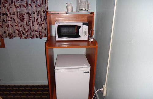 Dodgeville Hotel | Pine Ridge Motel