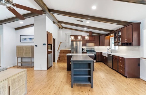 Littleton Haus | Pine Ridge Paradise: Your Dream Lake House Retreat Awaits