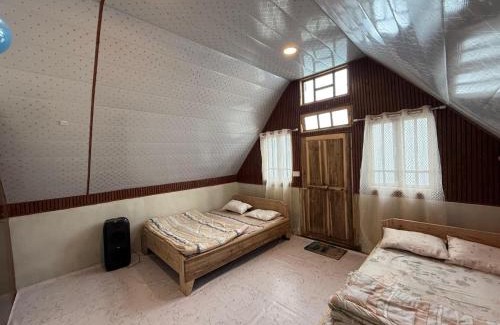 Darjeeling Haus | Pines and Beyond cottage