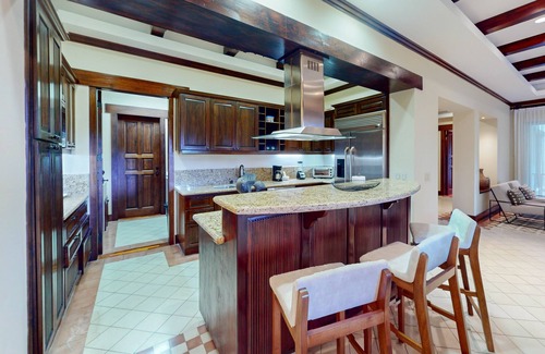 Tamarindo Haus | Pinilla, Quiet & Spacious 3BR home, shared zero edge lap pool