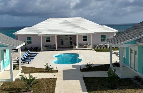 Governor's Harbour Wohnung | Pink Sands Point estate