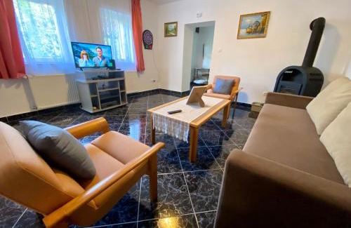 Csokvaomany Haus | Pipacs Vendégház