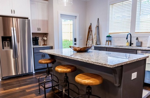 Auburn Haus | Piper Paradise: Delightful 3 Bedroom Retreat near Campus