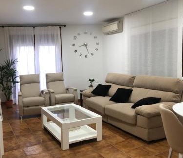 Santa Cruz de la Zarza Wohnung | Piso NUEVO Plaza de la Constitución Sta Cruz de la Zarza