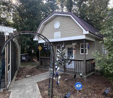 Plainview Haus | Plainview Vineyard Retreat Sleeps 8