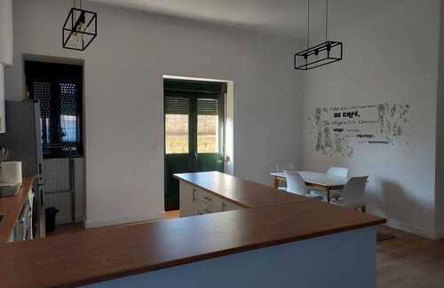 Salvaterra de Mino Wohnung | Planta Baja Casa Antigua en las Murallas de la Fortaleza de Salvatierra de Miño