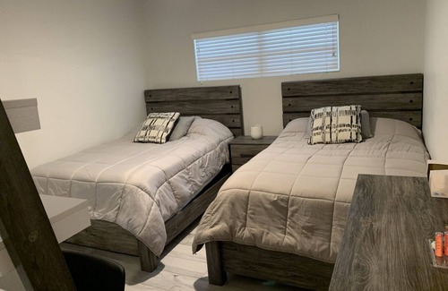 Seven Mile Beach Resort | Plantation Village 2 Bed / 2 Bath