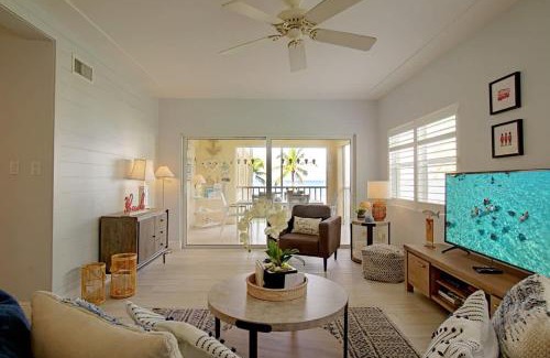 Seven Mile Beach Haus | Plantation Village #20 Condo