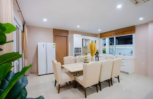 Na Chom Thian Villa | Platinum Pool Villa