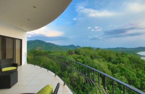Playa Flamingo Haus | Playa Flamingo - 2 BR condo with great ocean views - FLAMINGO TOWERS 25