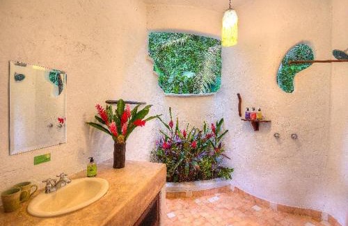 Golfito Kabine | Playa Nicuesa Rainforest Eco Sanctuary