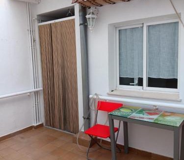 Linares Wohnung | Plaza Ayuntamiento 2 habitaciones Pondos