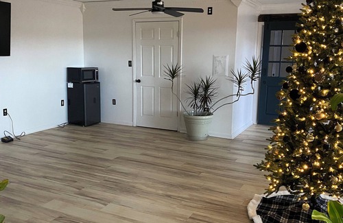 Columbus Haus | Pleasant 4-bedroom house in Columbus with WiFi