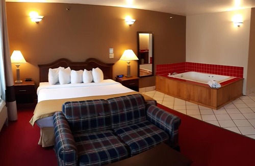 Newberry Hotel | Pleasant Moose Lodge