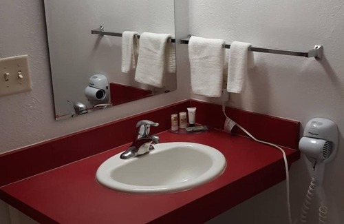 Newberry Hotel | Pleasant Moose Lodge