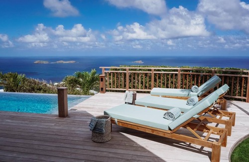 Vitet Villa | Mamiami in Vitet by Personal Villas - Modern and Sophisticated Villa