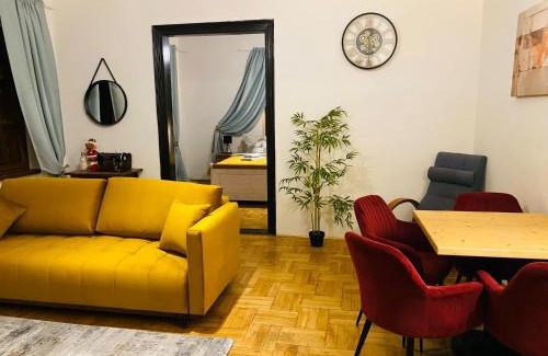 Hradec Kralove Wohnung | Plně vybavený apartmán u Velkého náměstí 3, Wi-Fi, Netflix, vana