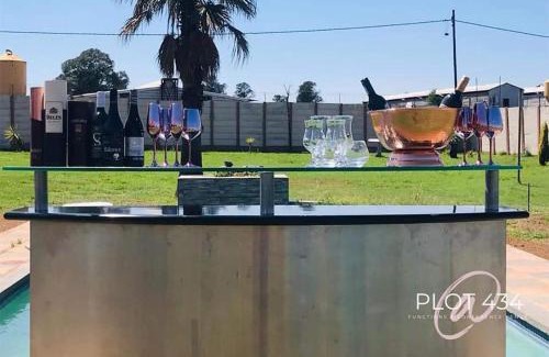 Brakpan Haus | Plot 434 Guest House