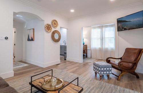 Downtown Reno Wohnung | Plush 2-bed apt in Riverside Heights!