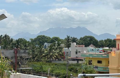 Suchindram Haus | PM COTTAGE-2nd FLOOR-NON AC ROOM WITH GREEN NATURAL VENTILATION ONLY FOR PILGRIMS ,FAMILY OR BACHLOR