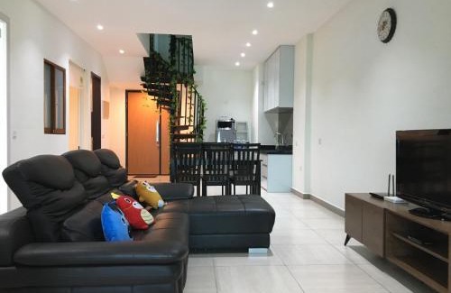 Taman Jubilee Haus | PM Octagon Ipoh Duplex Suite (4-12paxs)