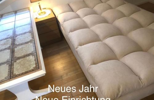 Kuppenheim Wohnung | Pod-Inn 坡顶公寓-文化谷仓