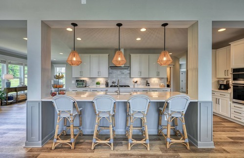 Livingston Haus | Pointe of View: LUXURY LAKEFRONT, Private Dock, Hot Tub, Fire Pit, Beach, Views!