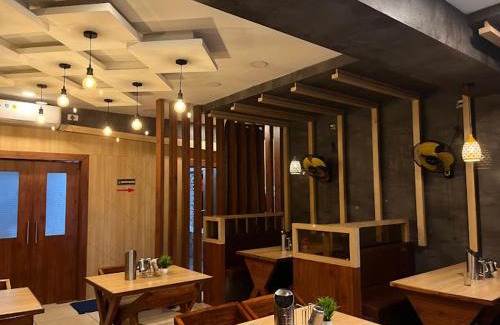 Sivagiri Kabine | Ponpandian Family Restaurant