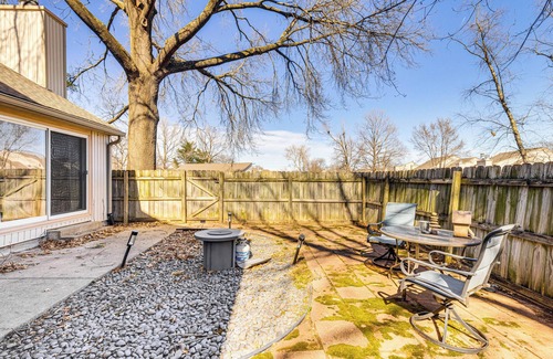 Gladstone Haus | Pool Access & Private Fire Pit: Kansas City Gem!