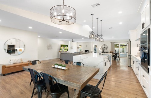 Avant Haus | Stylish Stay - Pool, Guest Casita & Game Room