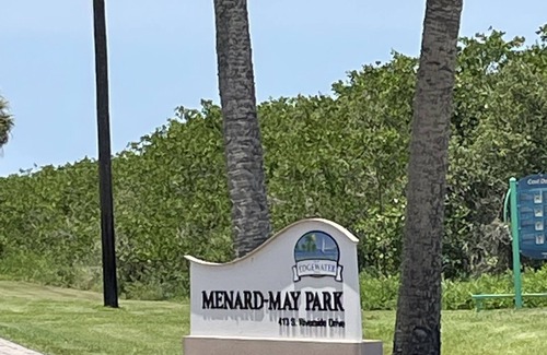 Hawks Park Haus | Pool home 1.5 blocks from the river & 10 mins to the beach.