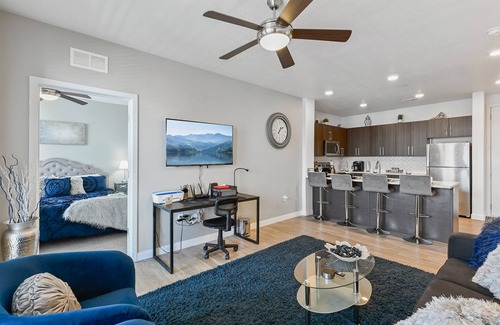 Draper Wohnung | Pets Stay Free Pool/HotTub/FreeParking/Gym/FastWifi