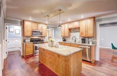 Douglasville Haus | Pool vibes!