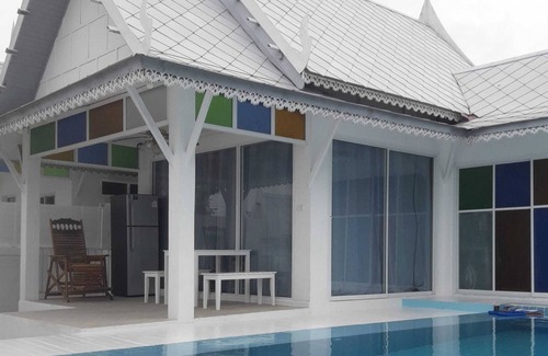 Cha-am Haus | poolvilla สระว่ายน้ำ