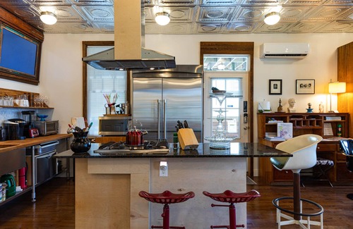 Mid-City Haus | MidCity Porch House mit privatem "Japoolzzi" Pool ~ Immer die richtige Temperatur!