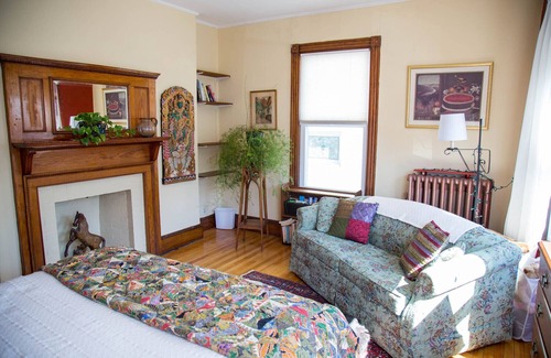 Munjoy Hill Bed & Breakfast | Habitación de B & B en Portland, a pasos de Eastern Prom y de la playa, ¡y cerca de la ciudad también!