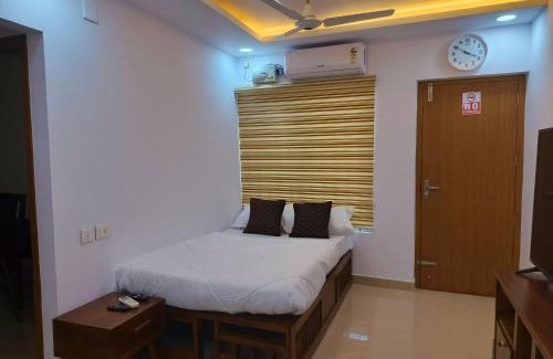 Guruvayur Wohnung | Posh 1 BHK Apt with Temple View in Guruvayur C1301