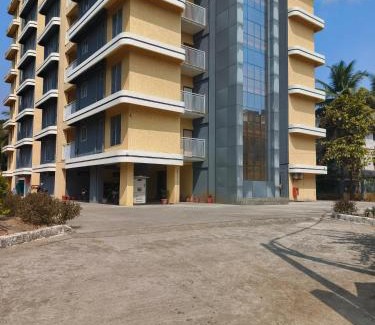 Guruvayur Wohnung | Posh 1 BHK Apt with Temple View in Guruvayur C1301