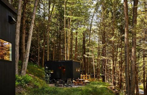 Columbiaville Sonstige | Postcard Cabins The Thumb, Outdoor Collection by Marriott Bonvoy