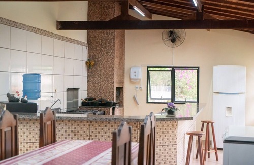 Socorro Haus | Pousada só pra mim com 4 Suítes , Lago, Piscina, Campinho Pomar, Sky, Wifi,