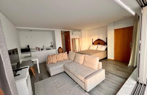A Ver-o-Mar Wohnung | Povoa de Varzim-Sleeps4-Beachfront-Ac-Parking
