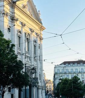 Chiado Wohnung | Praça do Comércio Romantic Apartment