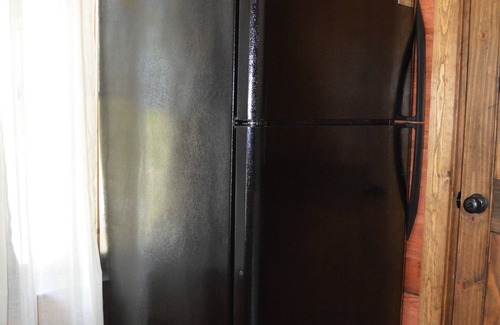 Eminence Kabine | Prairie Hollow Hideaway, gemütliches Blockhaus mit 3 Schlafzimmern, 1,6 km von Two Rivers entfernt