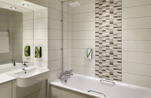 Huyton Hotel | Premier Inn Liverpool - Tarbock