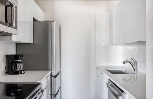 Allston Wohnung | Premium Allston 1BR, nr Boston U & Green Line, by Blueground