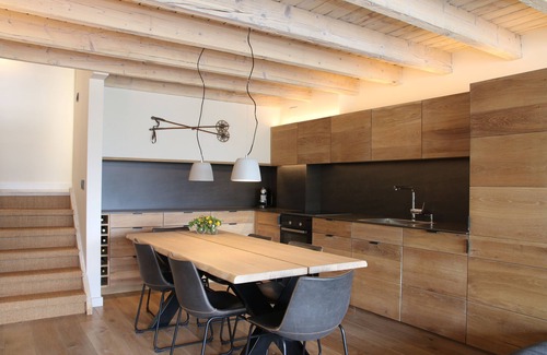 Pujo Haus | Premium & amazing views. Baqueira parking & ski locker