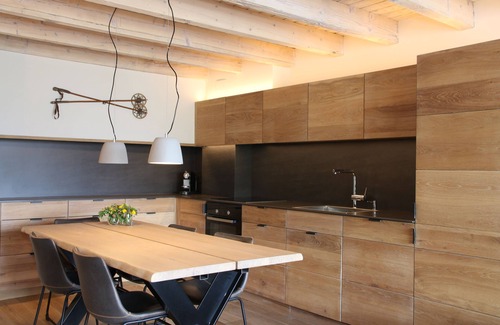 Pujo Haus | Premium & amazing views. Baqueira parking & ski locker